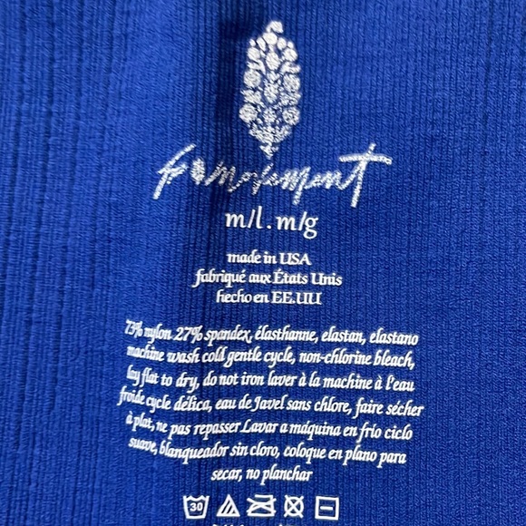 Free People Movement Good Karma Running Shorts size M/L NEW Blue Indigo w/ logo - Picture 5 of 5